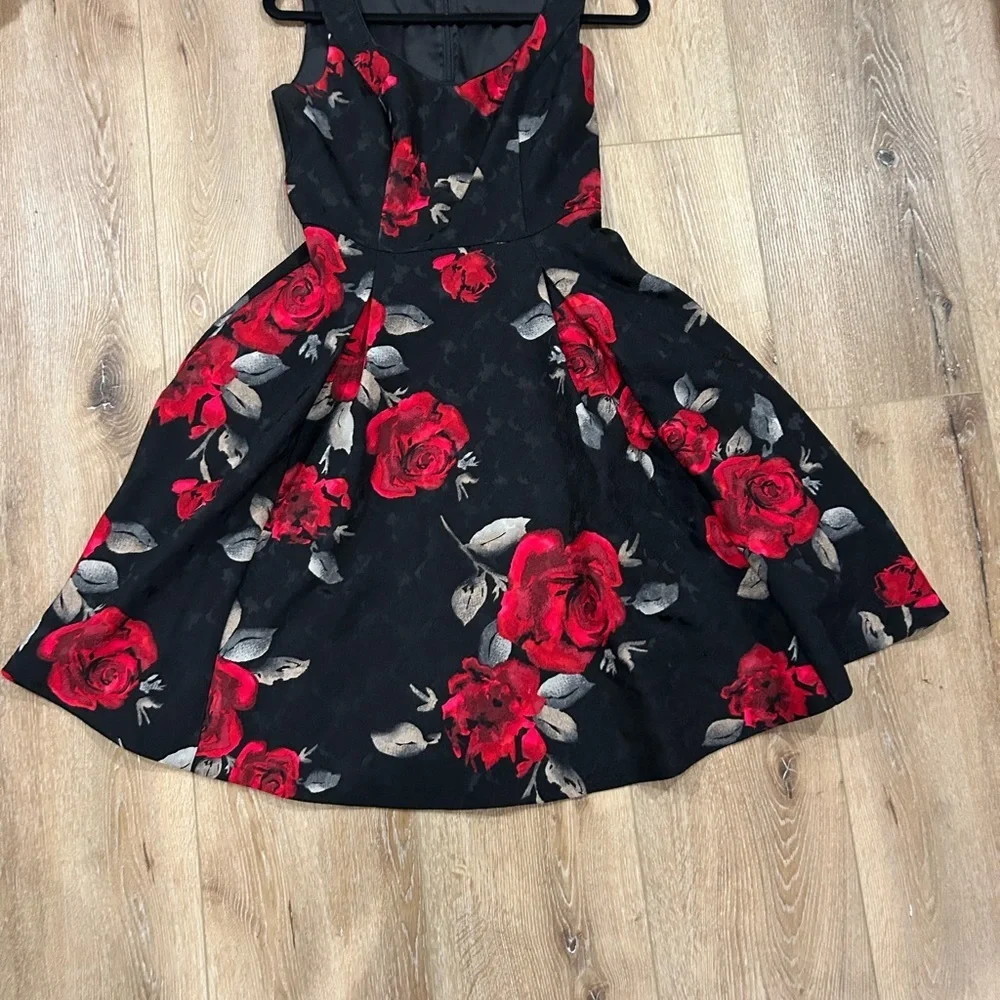 White House Black Market Red and Black Garment - Picture 2 of 5